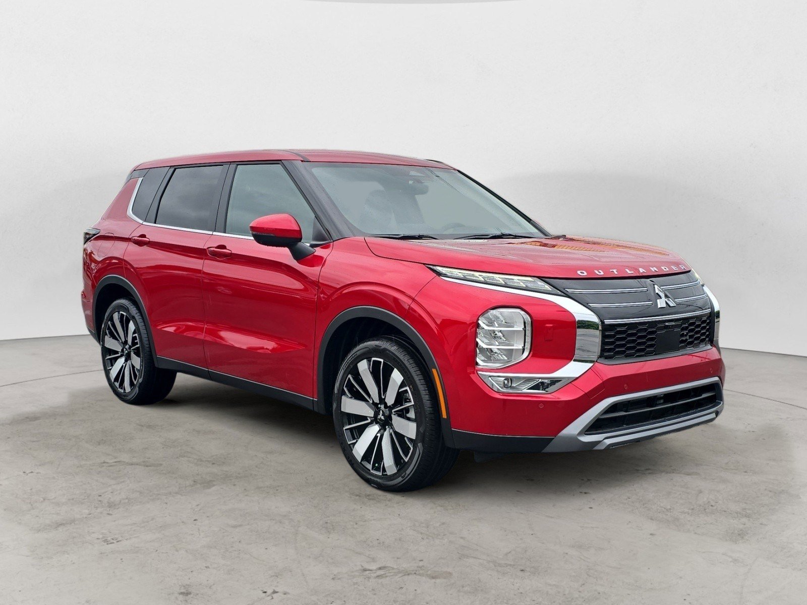 2025 Mitsubishi Outlander SE's photo