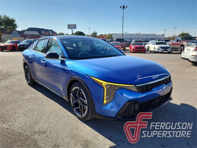 2025 Kia K4 GT-Line's photo