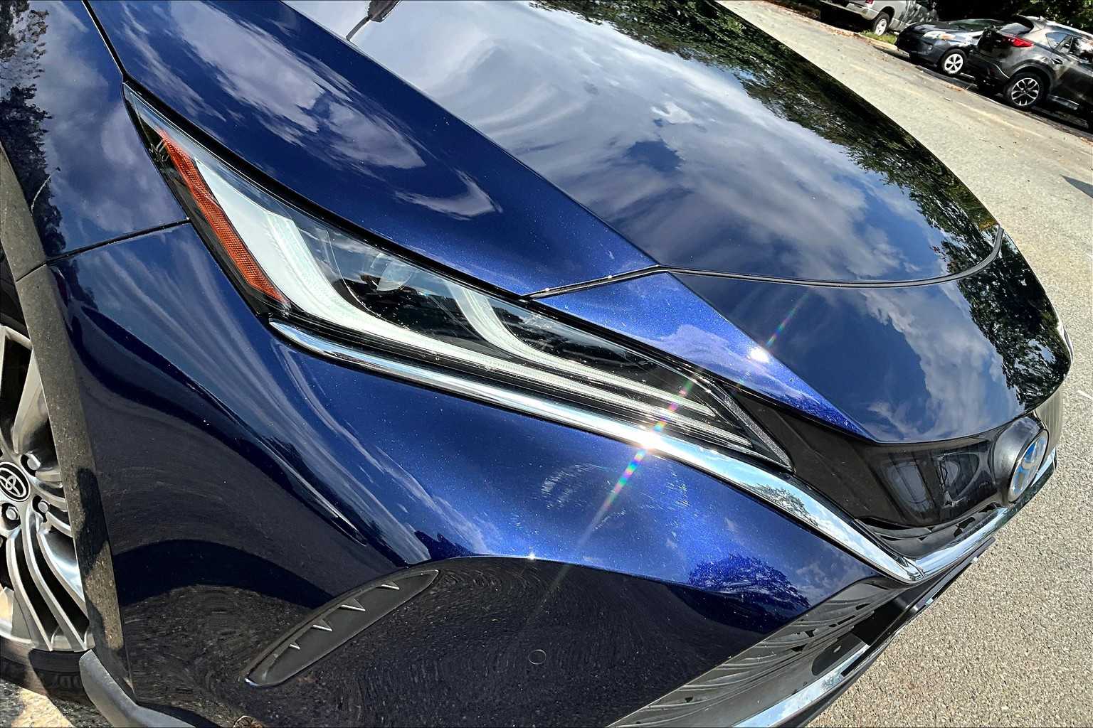 2022 Toyota Venza XLE photo 27