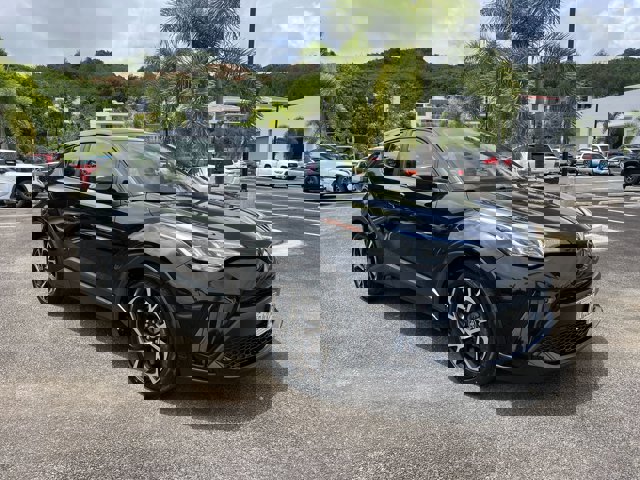 Used 2022  Toyota  image 1