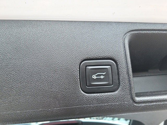 2022 Gmc Terrain SLE photo 24