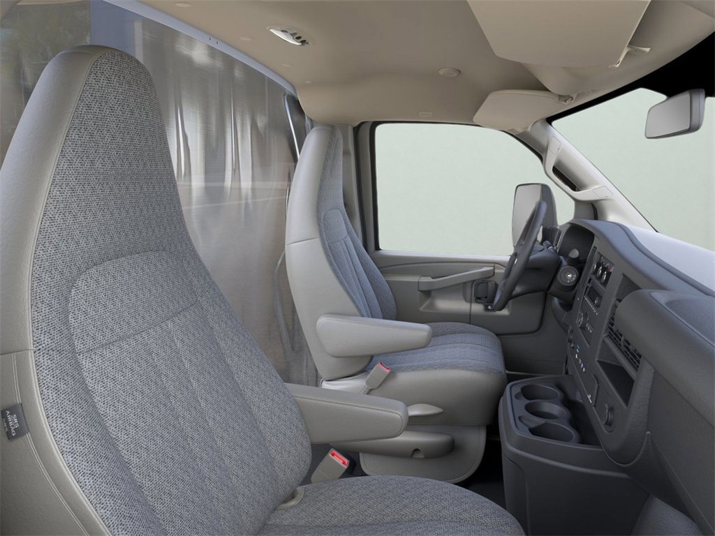2025 Chevrolet Express Cutaway 3500 photo 15