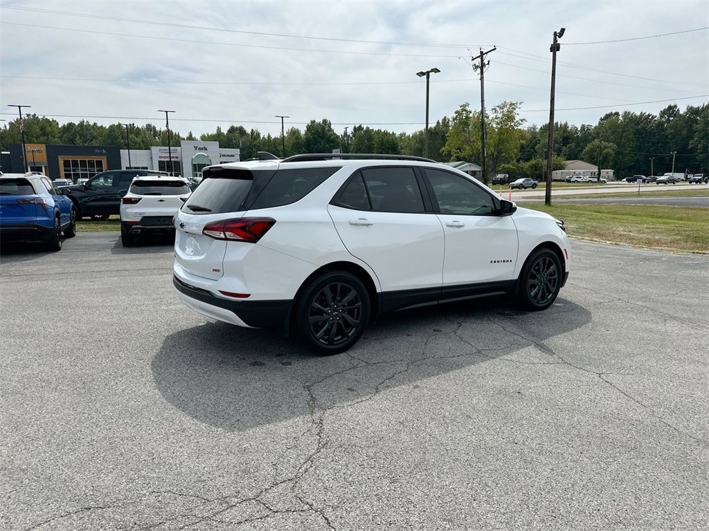 2022 Chevrolet Equinox RS photo 17