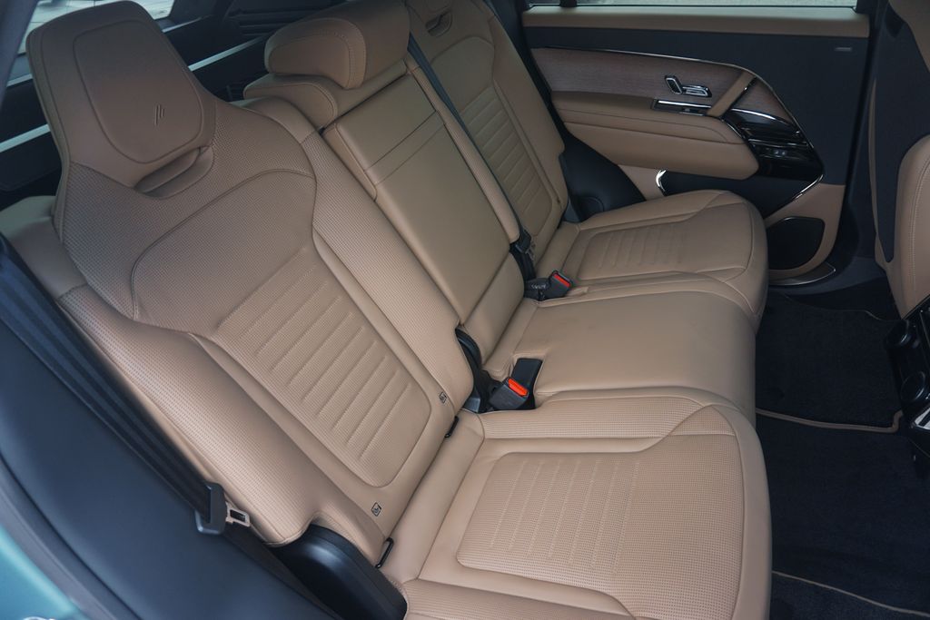 2025 Land Rover Range Rover Sport photo 25
