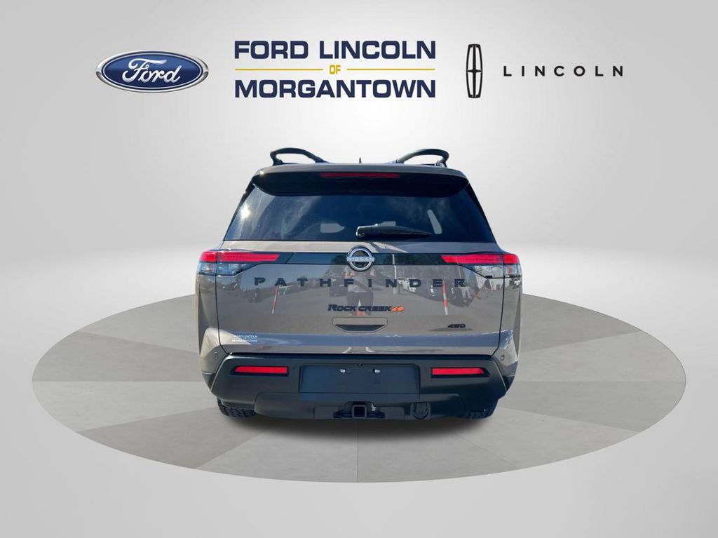 2023 Nissan Pathfinder Rock Creek photo 3