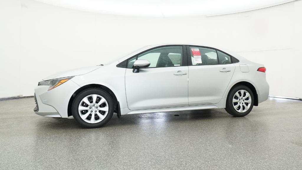 2025 Toyota Corolla LE photo 8