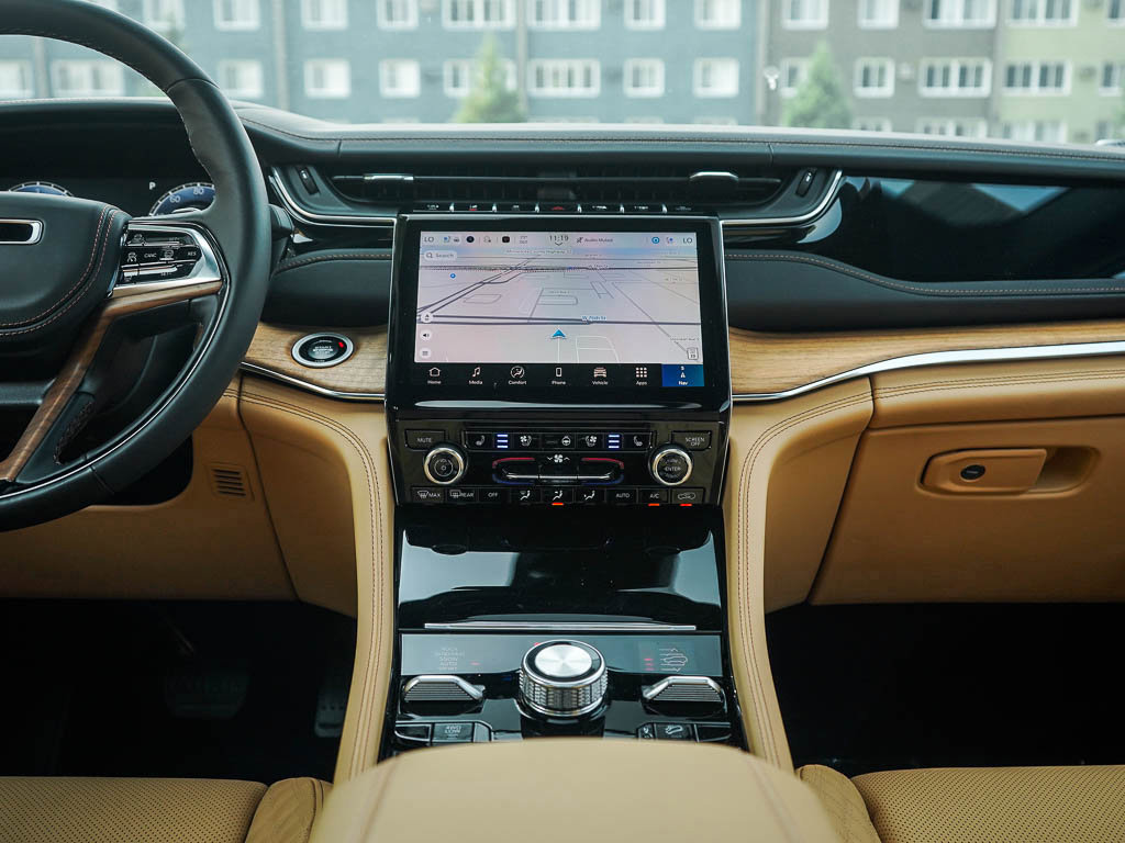2025 Jeep Grand Cherokee L Summit photo 15