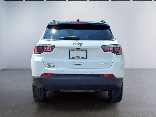 2025 Jeep Compass Limited photo 4