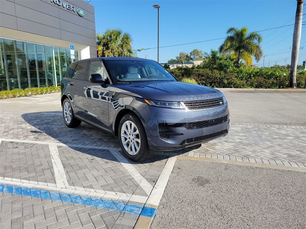 2025 Land Rover Range Rover Sport P360 S photo 6