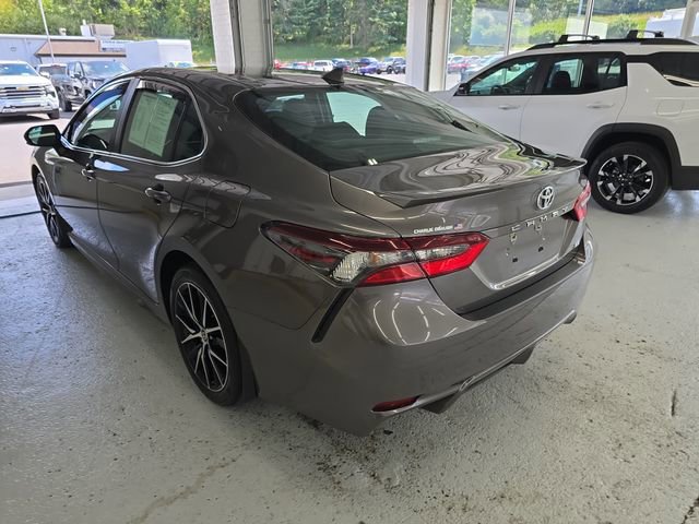 2024 Toyota Camry SE photo 3