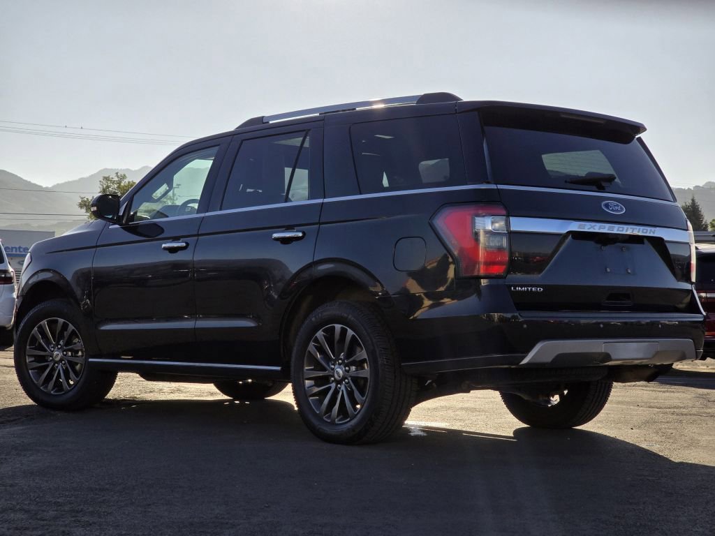 2021 Ford Expedition Limited photo 2