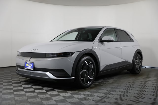 Used 2022 Hyundai IONIQ 5 SEL with VIN KM8KNDAF9NU095223 for sale in Libertyville, IL