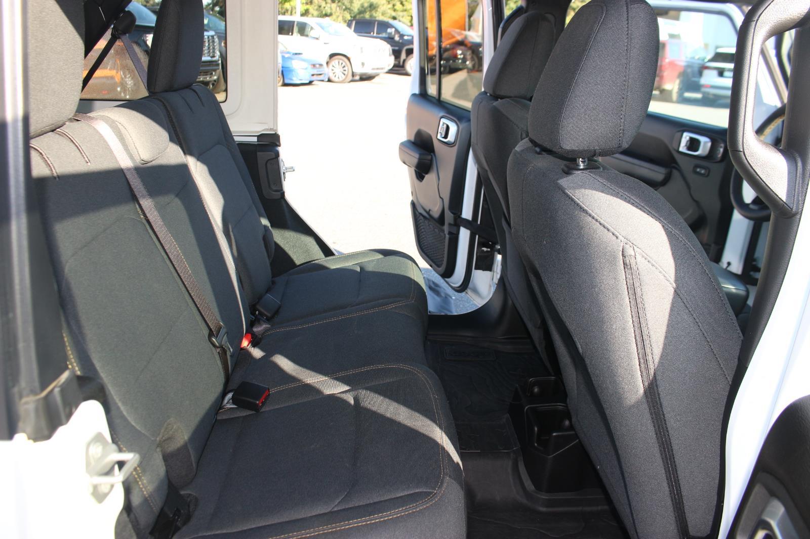 2024 Jeep Wrangler Sport S photo 29
