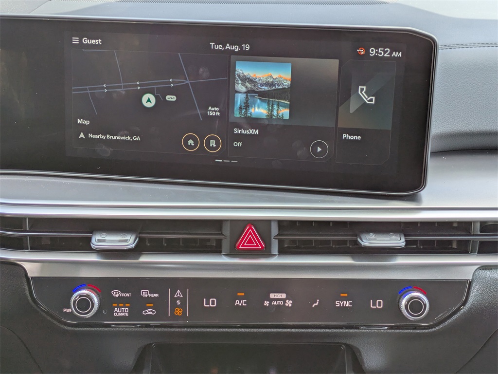 2025 Kia Sorento S photo 17
