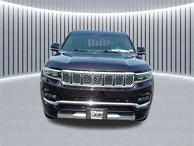 2023 Jeep Grand Wagoneer III photo 10