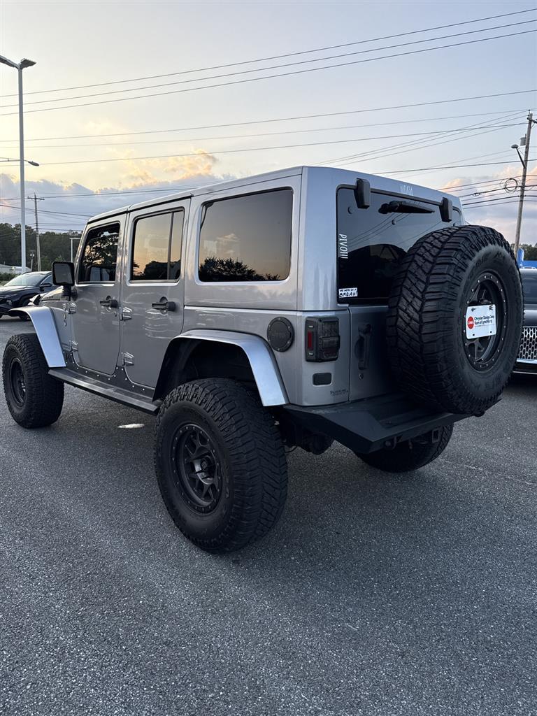 2014 Jeep Wrangler Unlimited Rubicon photo 6