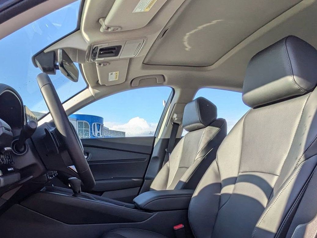 2025 Honda Accord Hybrid EX-L photo 12