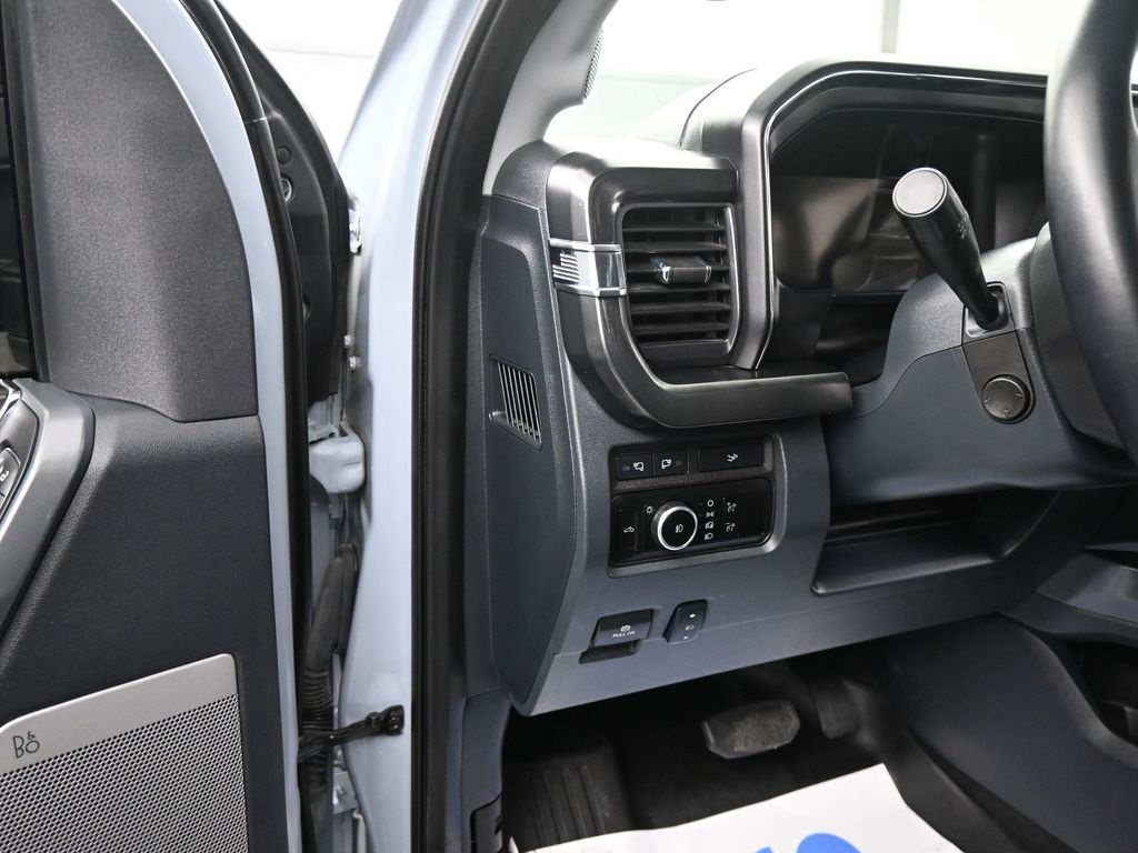 2024 Ford F-250 photo 18
