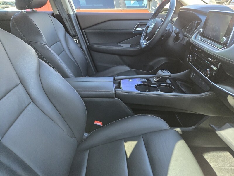 2021 Nissan Rogue SL photo 4