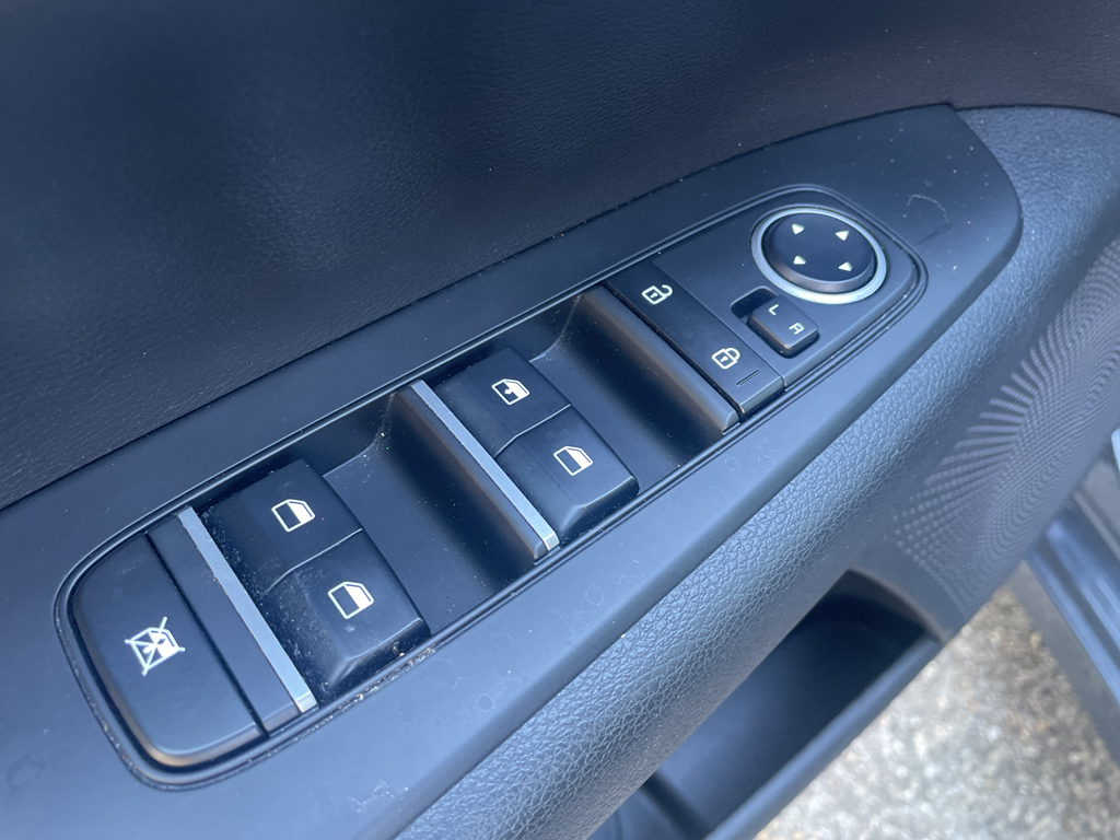 2023 Kia Forte LXS photo 16