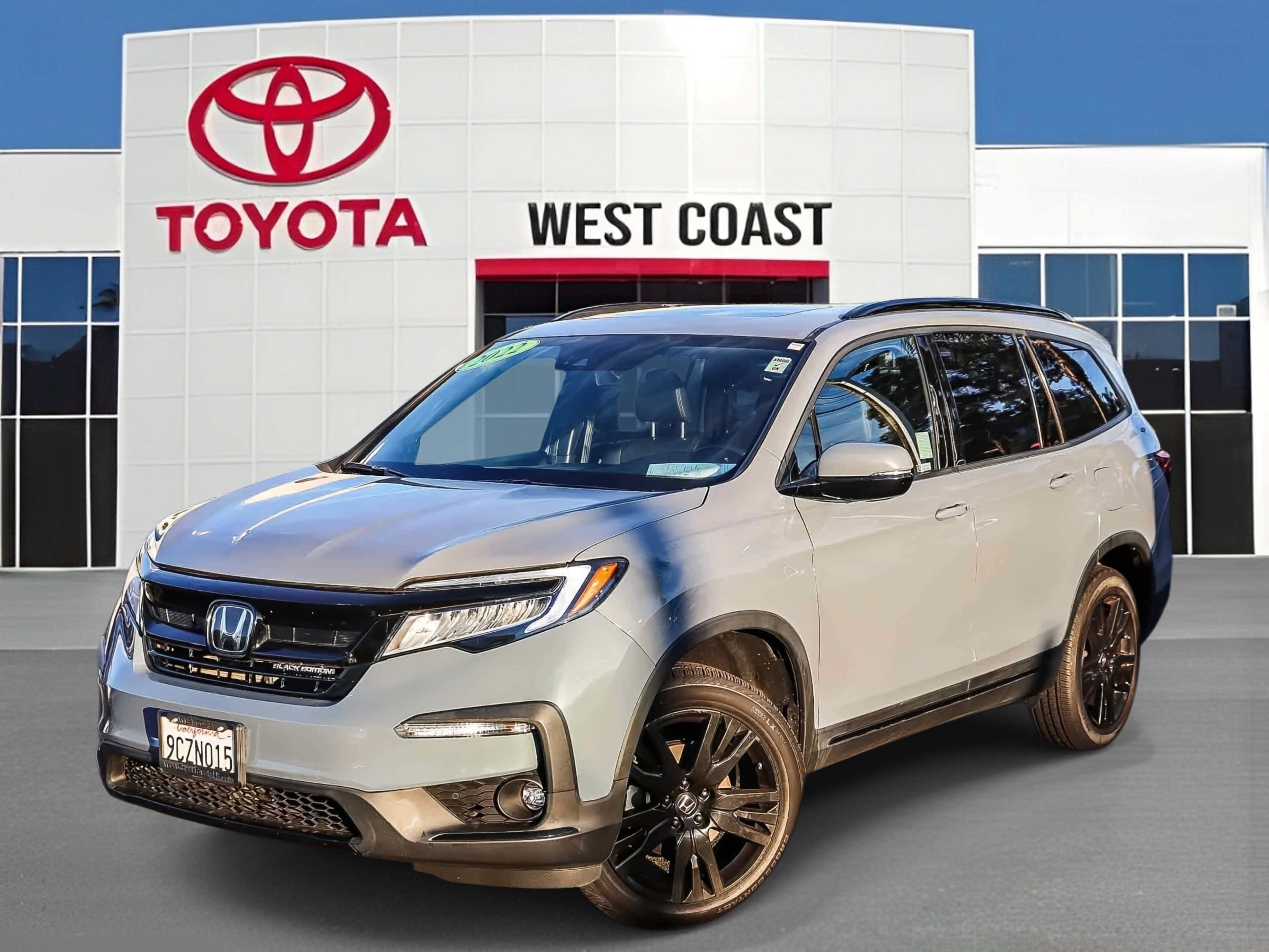 2022 Honda Pilot Black Edition's photo