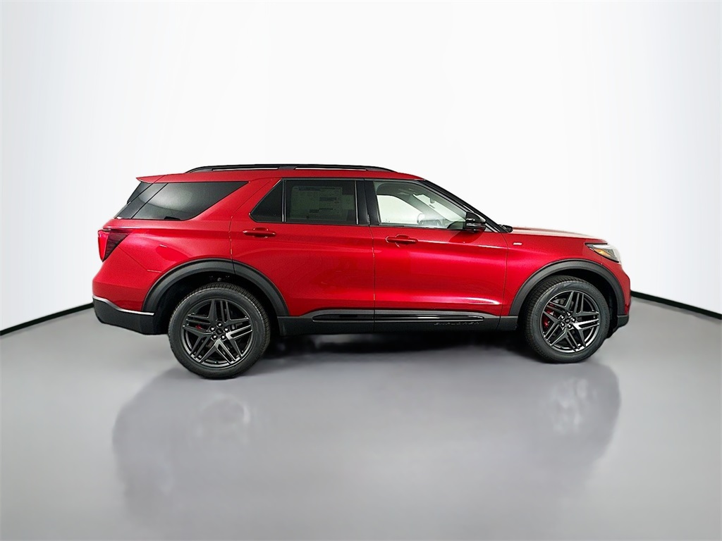 2025 Ford Explorer ST-Line photo 8