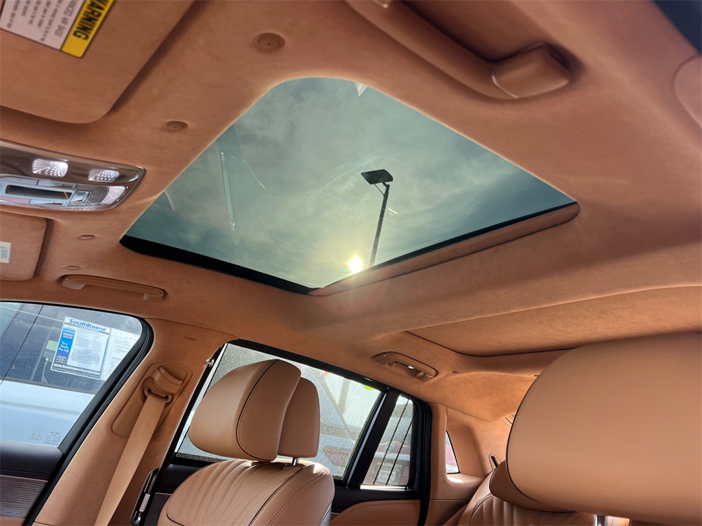 2025 Genesis G90 3.5T photo 31