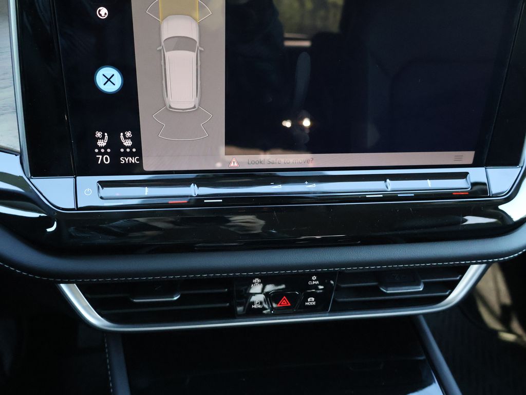 2025 Volkswagen Atlas SE Technology photo 25