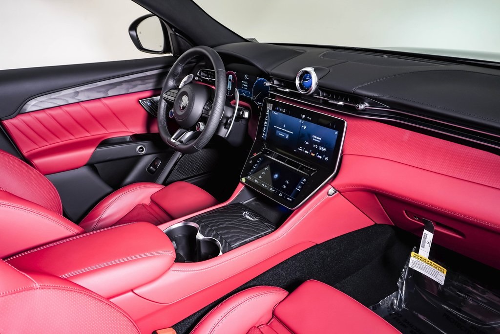 2025 Maserati Grecale Modena photo 14