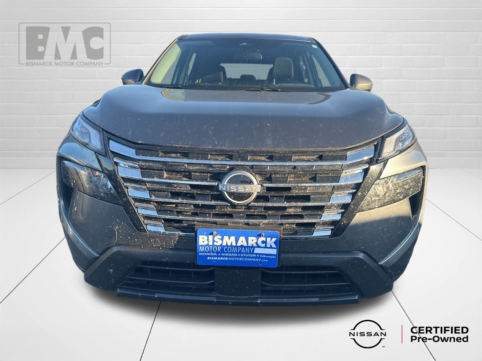 2025 Nissan Rogue SV photo 2