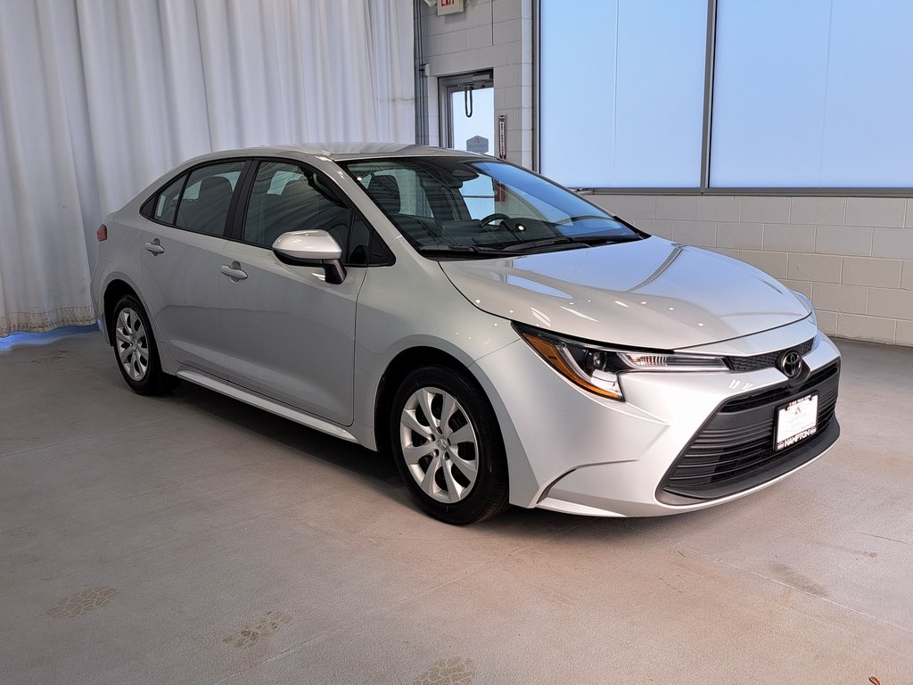 2024 Toyota Corolla LE photo 4