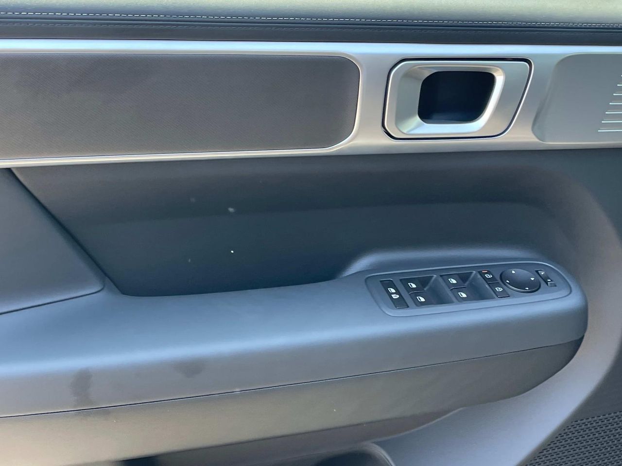 2026 Hyundai Santa Fe SE photo 15