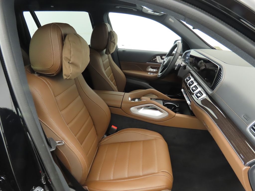 2025 Mercedes Benz GLS 450 4MATIC photo 20