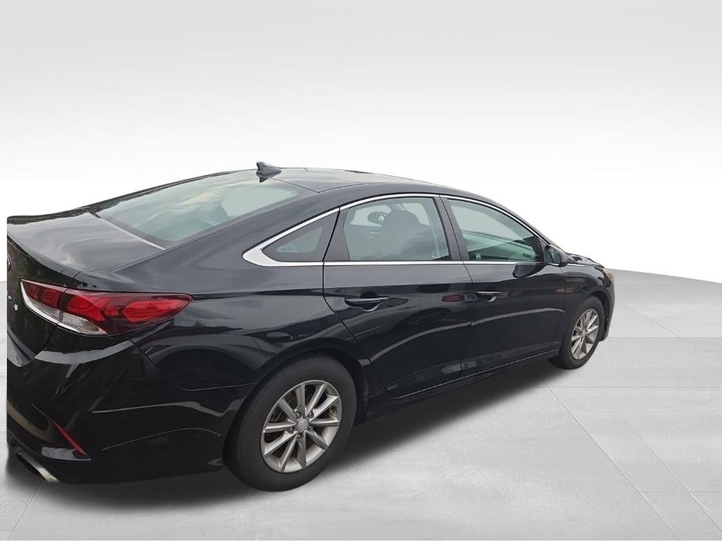 2018 Hyundai Sonata SE photo 3