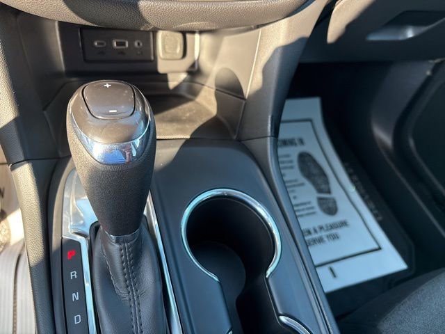2020 Chevrolet Equinox LT photo 24