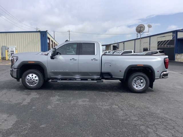 2025 Gmc Sierra 3500 HD SLE photo 4