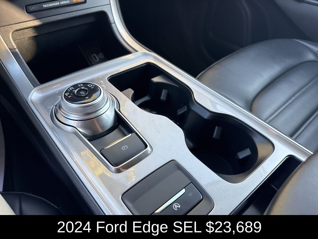 2024 Ford Edge SEL photo 27