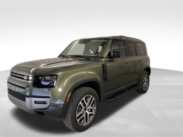 2026 Land Rover Defender S's photo