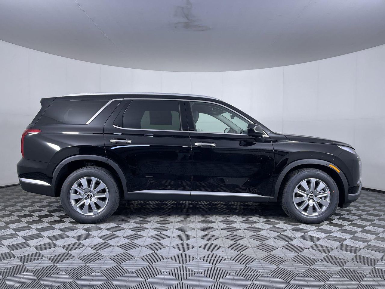 2025 Hyundai Palisade SEL photo 4