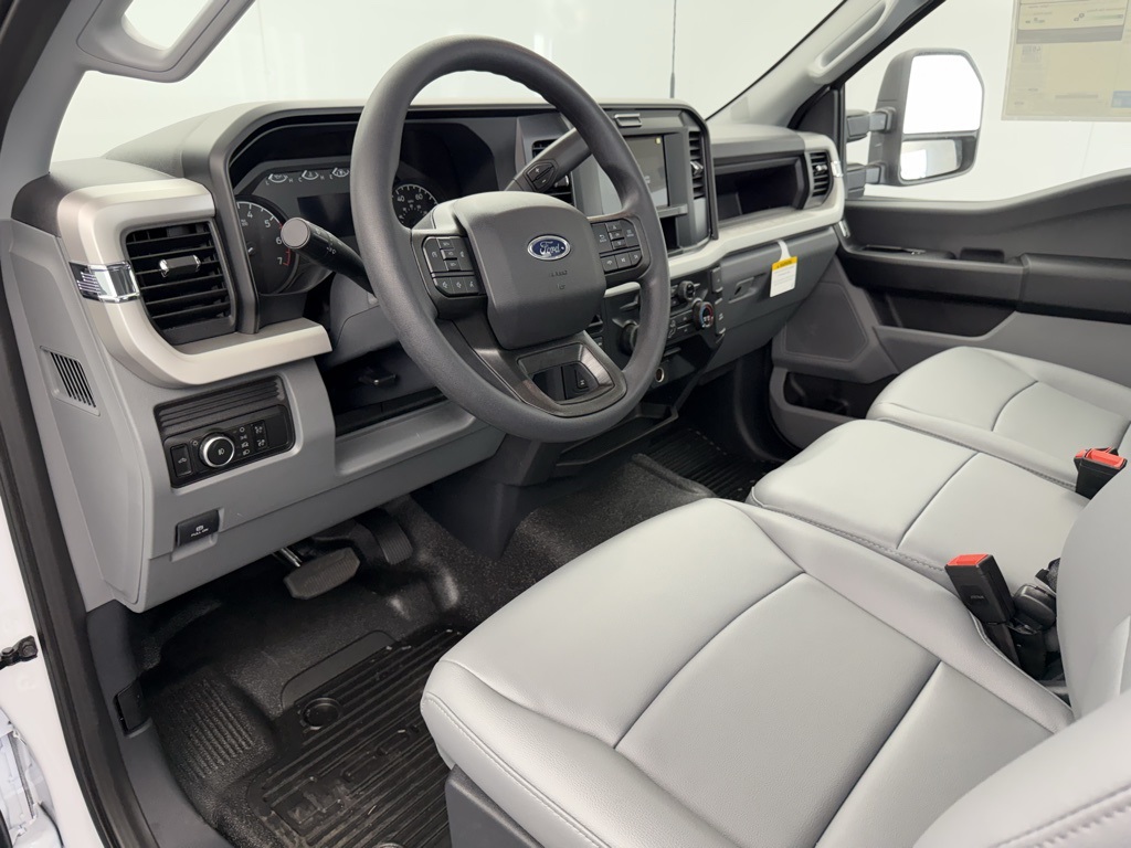 2026 Ford F-350 XL photo 3