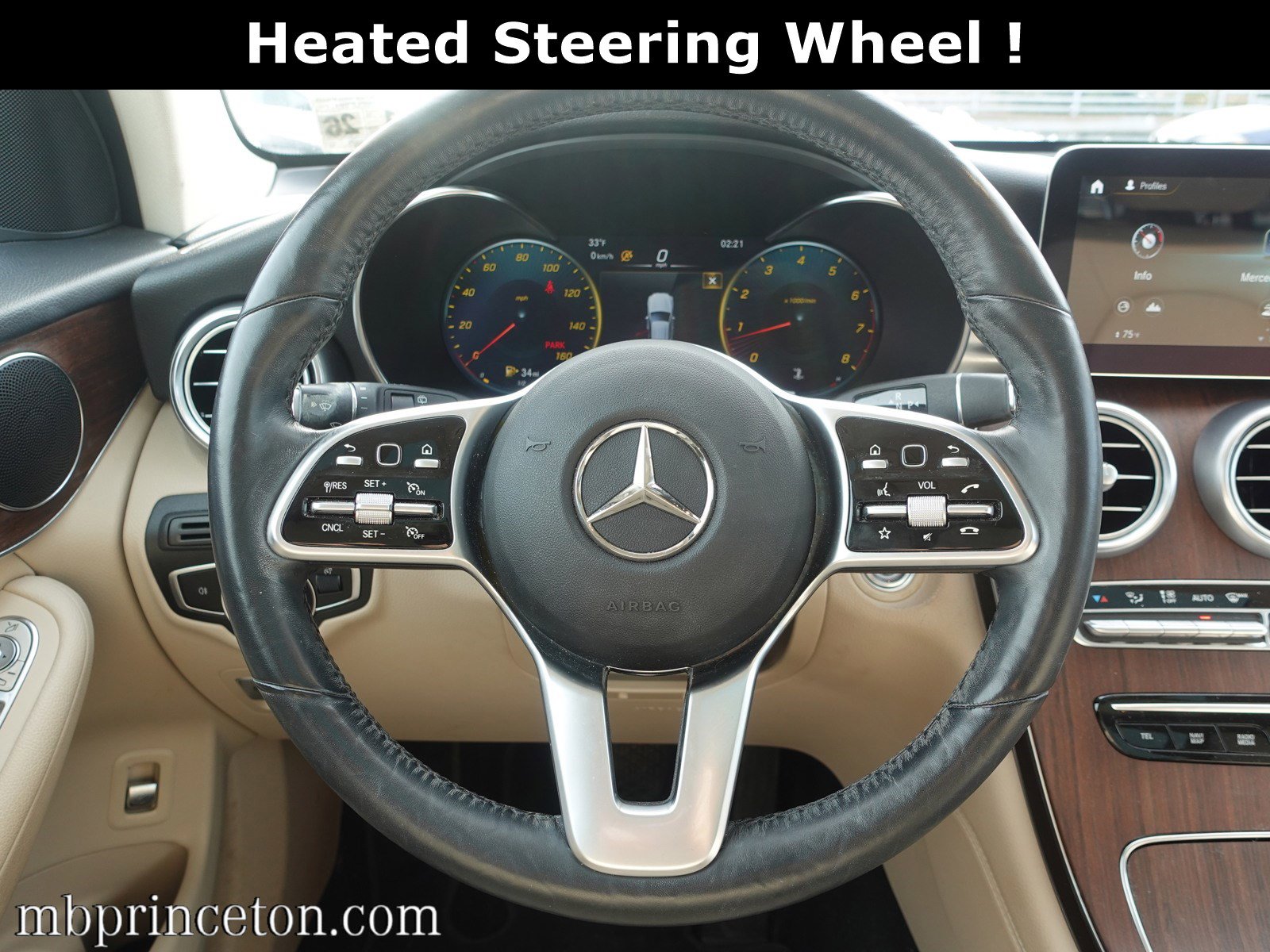 2021 Mercedes Benz GLC 300 photo 8