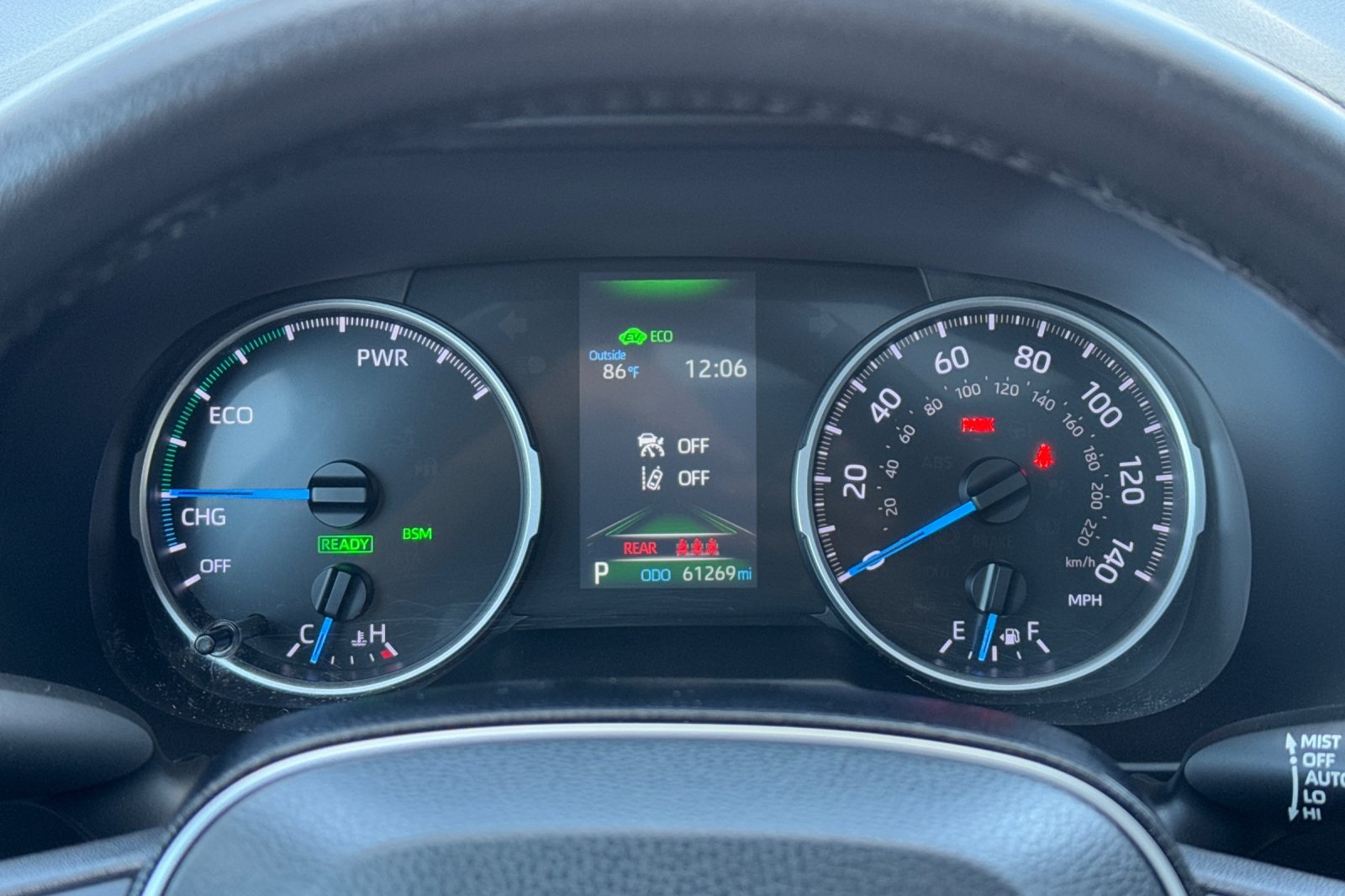 2022 Toyota RAV4 Hybrid SE photo 15