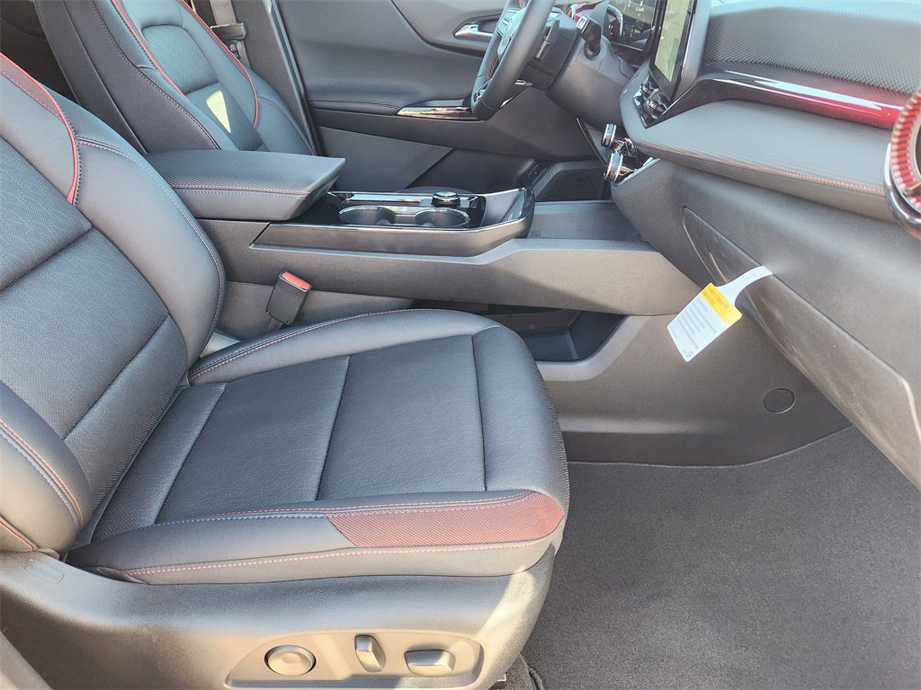 2026 Chevrolet Equinox RS photo 4