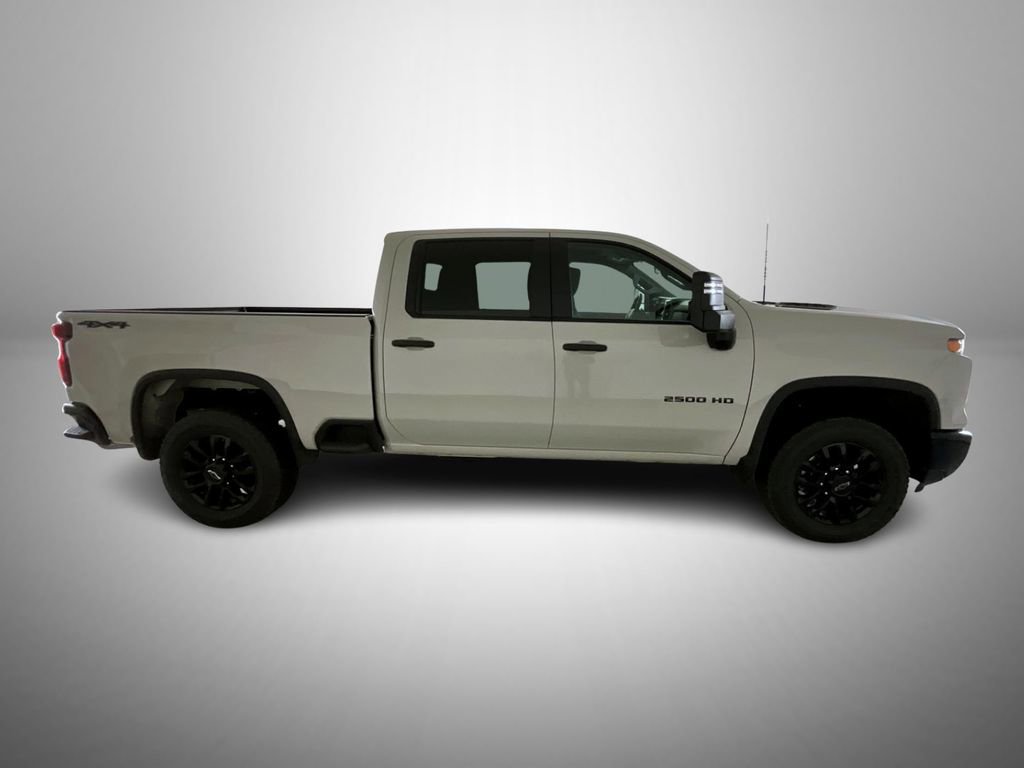 2026 Chevrolet Silverado 2500HD Custom photo 4