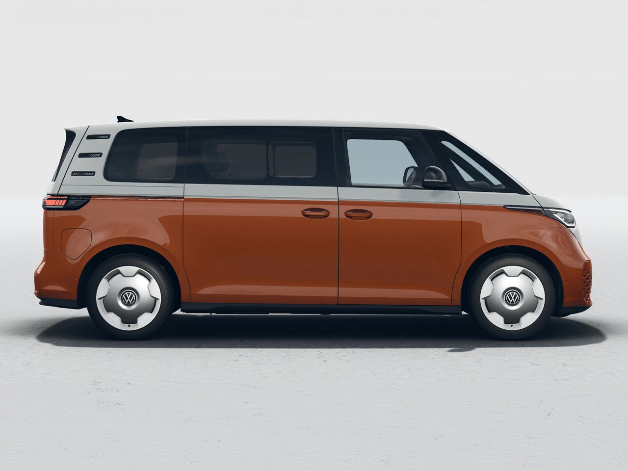 2025 Volkswagen ID. Buzz photo 2