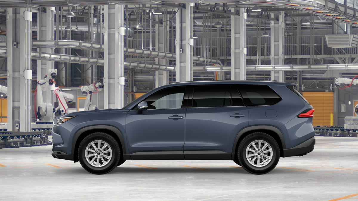 2026 Toyota Grand Highlander XLE AWD photo 3