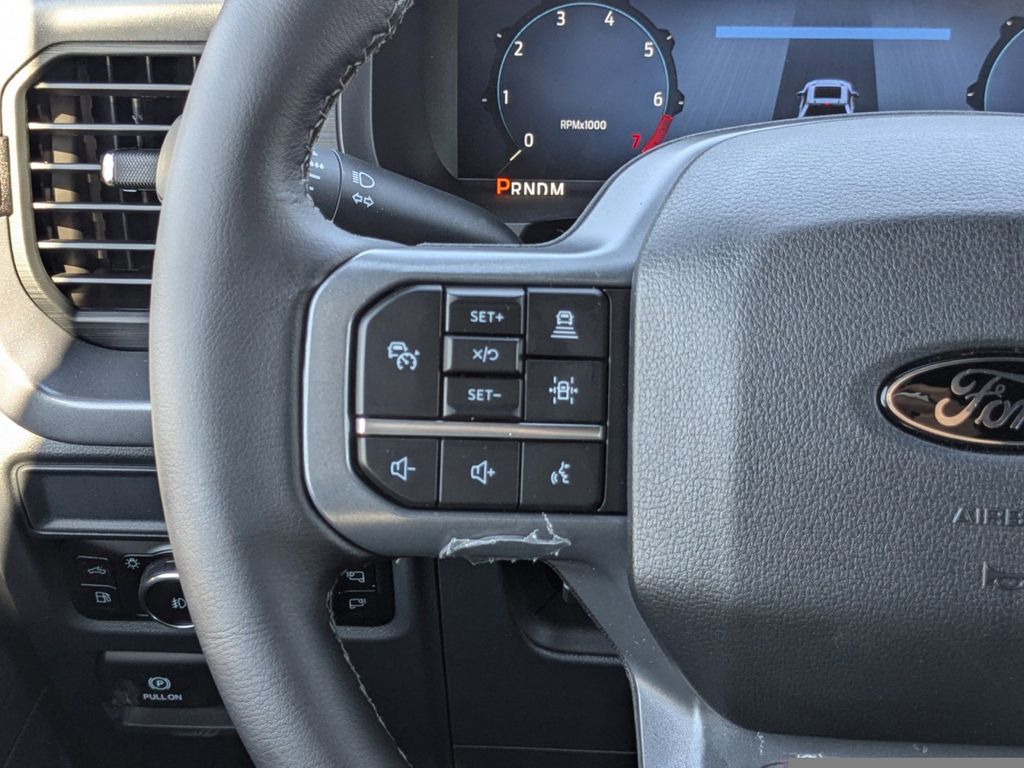 2025 Ford F-150 XLT photo 23