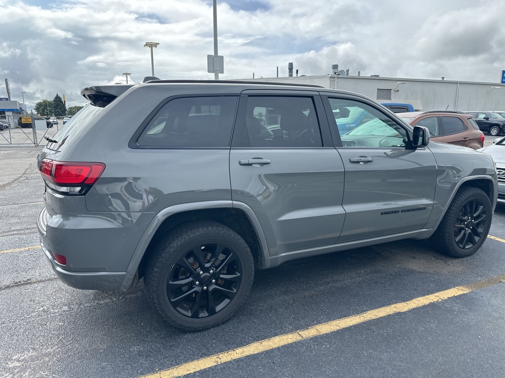 2020 Jeep Grand Cherokee Altitude photo 7