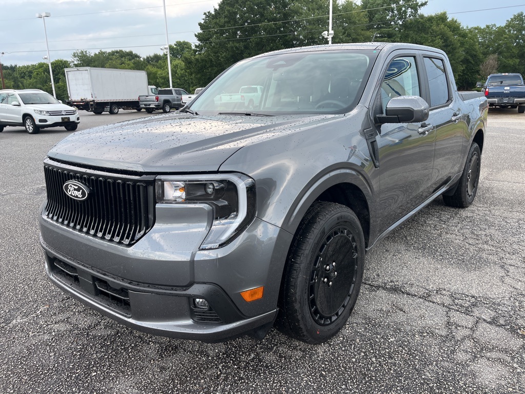 2025 Ford Maverick Lobo's photo