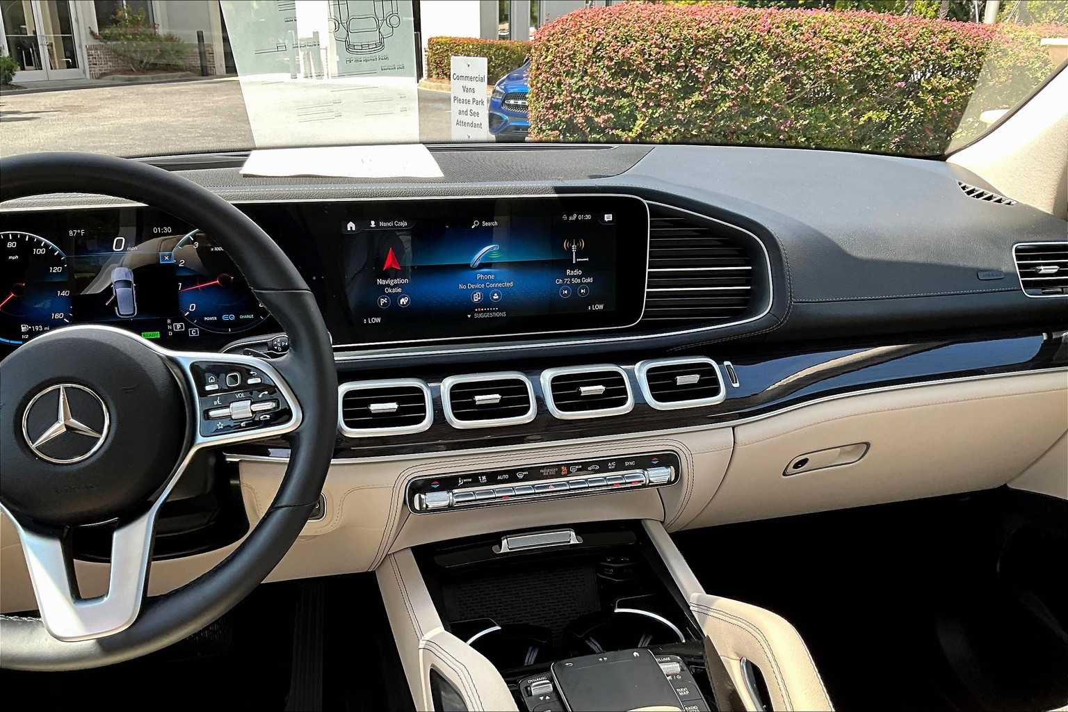 2023 Mercedes Benz GLE 450 4MATIC photo 5